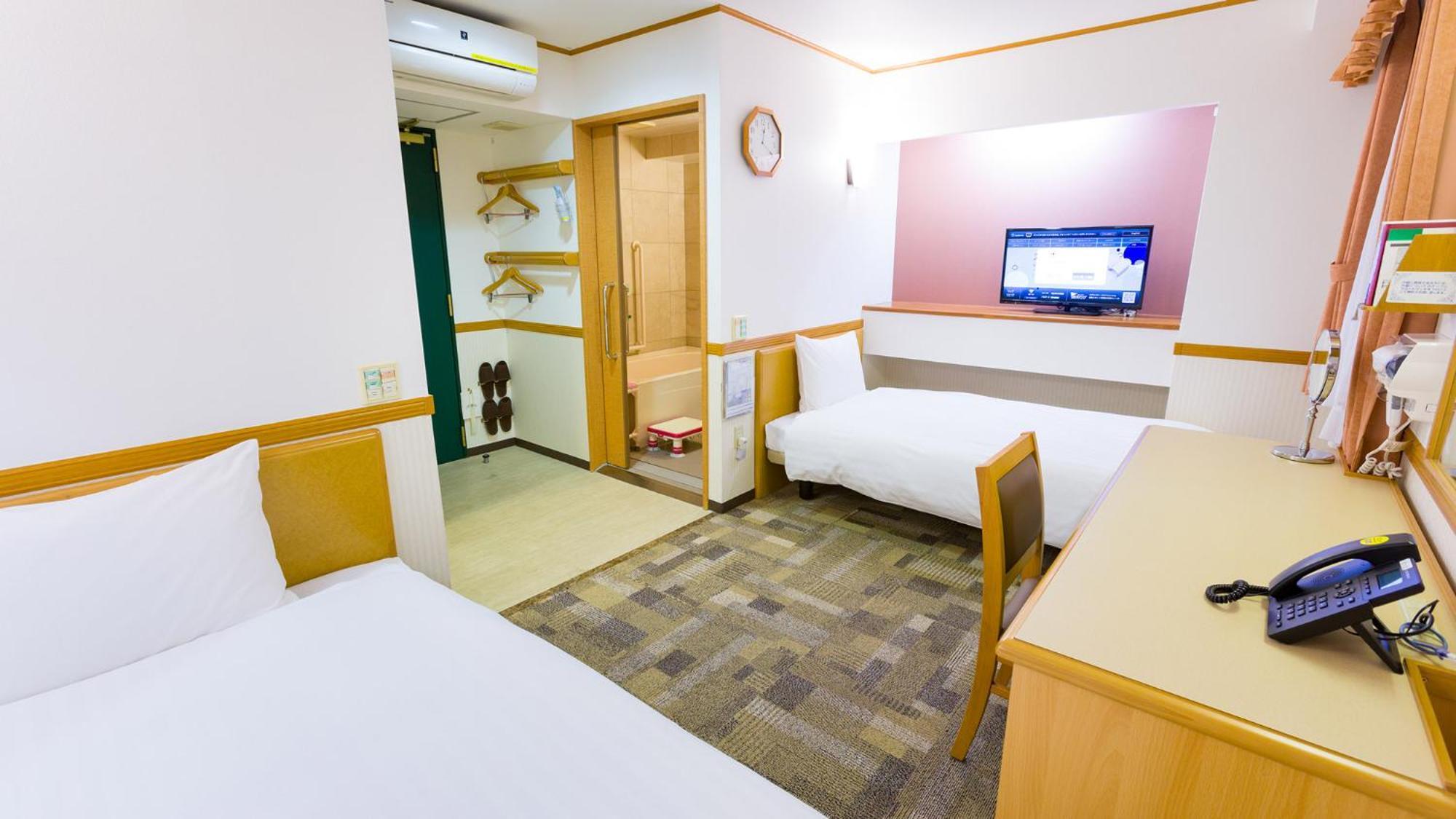 Toyoko Inn Toyohashi Eki Higashi Guchi Esterno foto